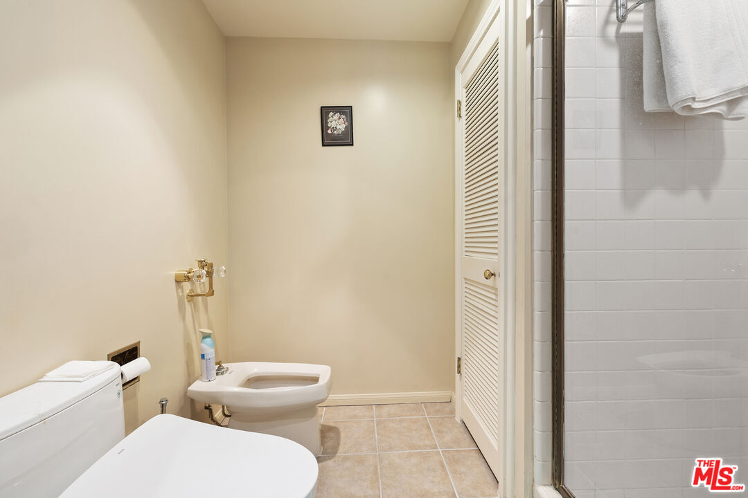 10550 Wilshire Blvd Unit: 1001