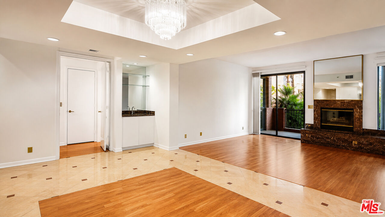 235 S TOWER DR Unit: 102