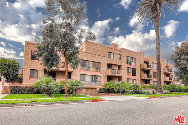 235 S TOWER DR Unit: 102