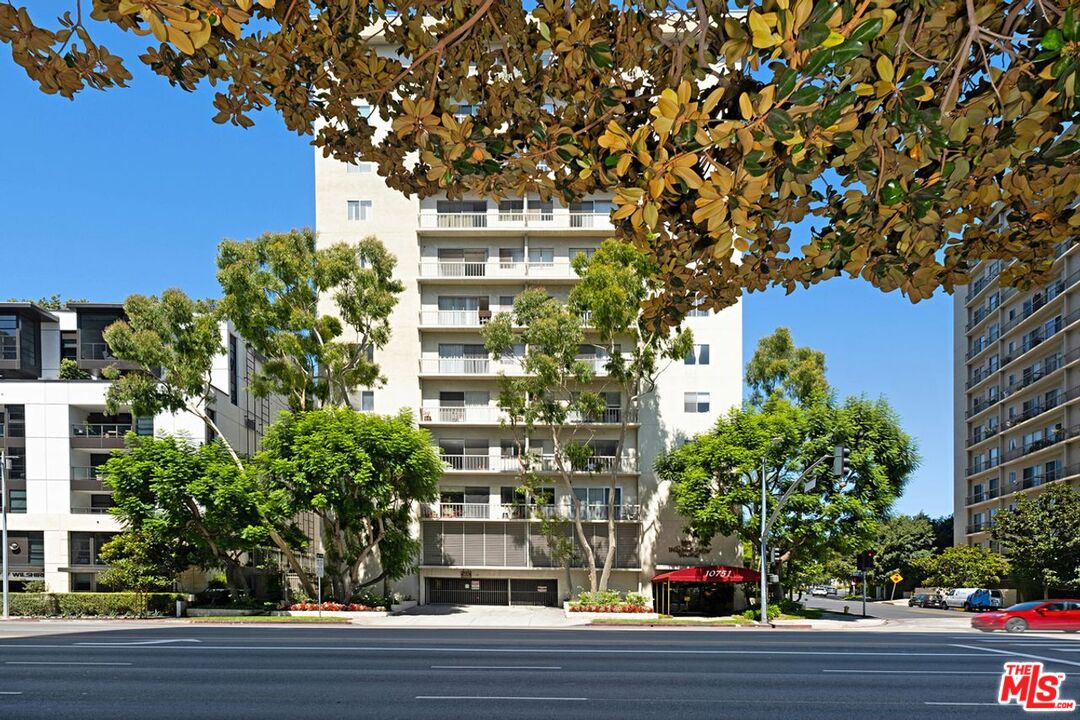 10751 WILSHIRE BLVD Unit: 1002