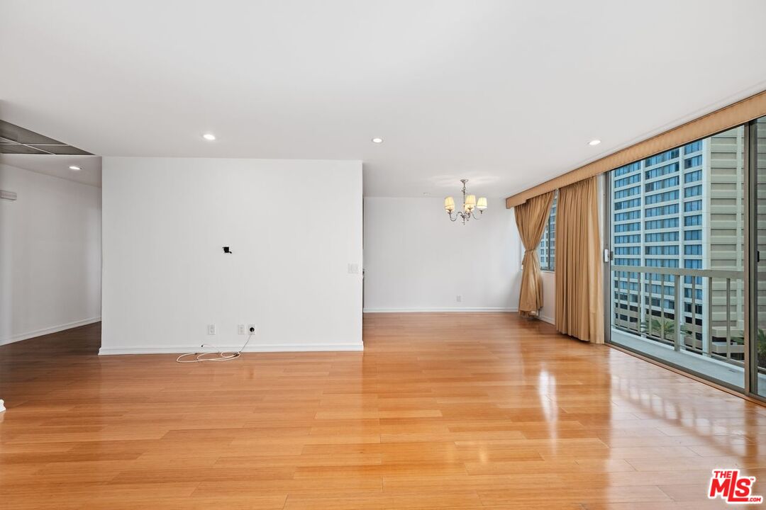 10751 WILSHIRE BLVD Unit: 1002