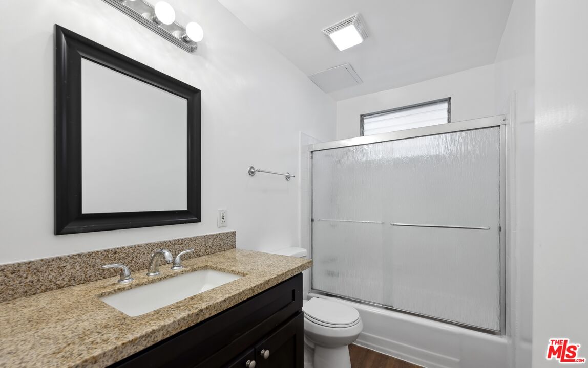 633 N Hayworth Ave Unit: 1