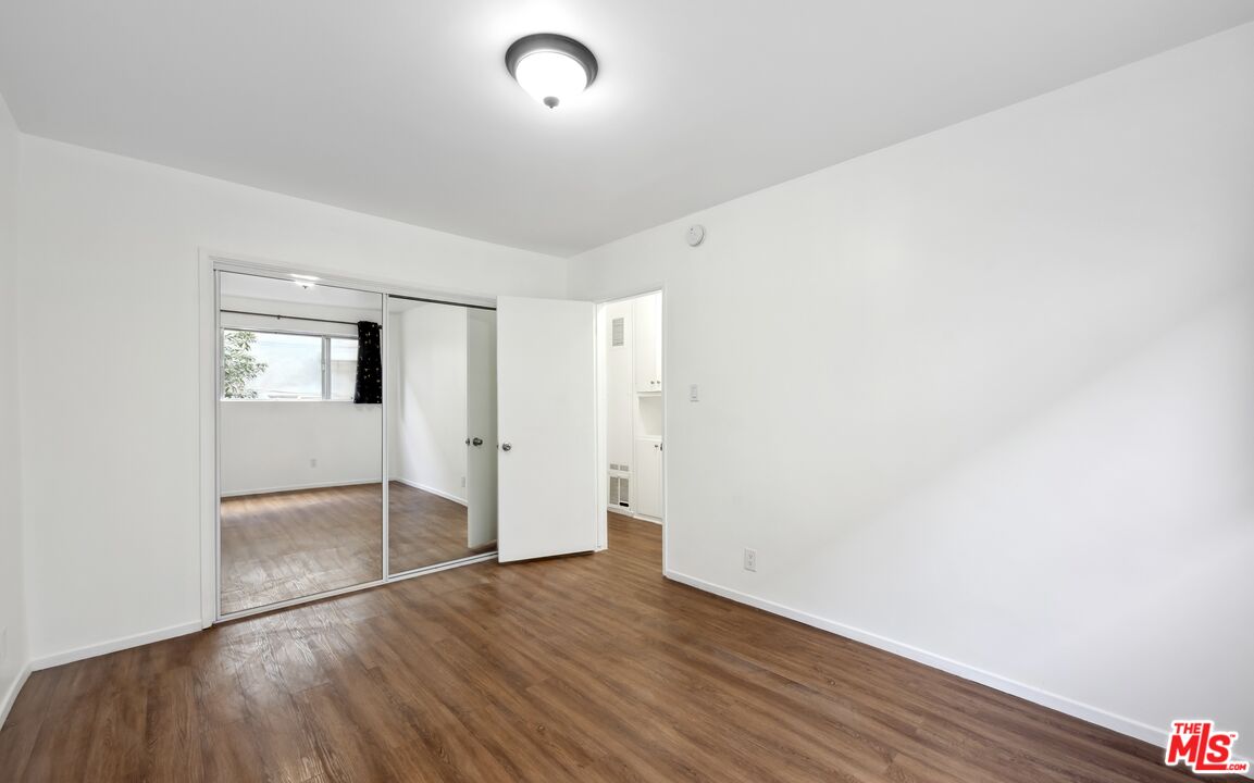 633 N Hayworth Ave Unit: 1