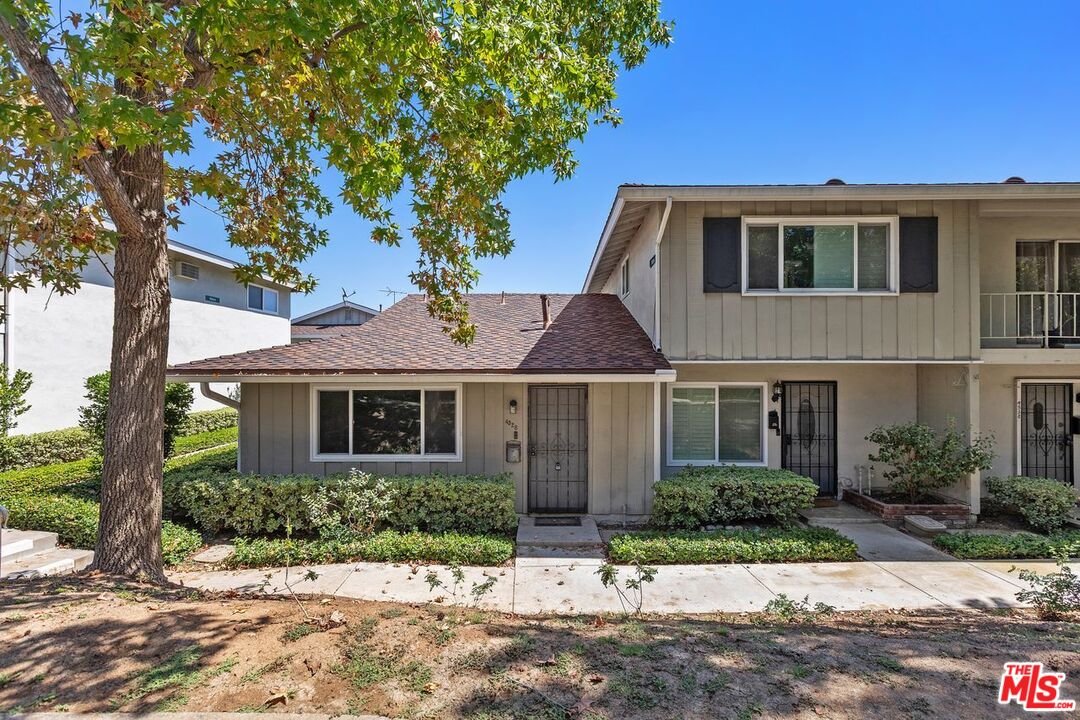 4528 Bates Dr