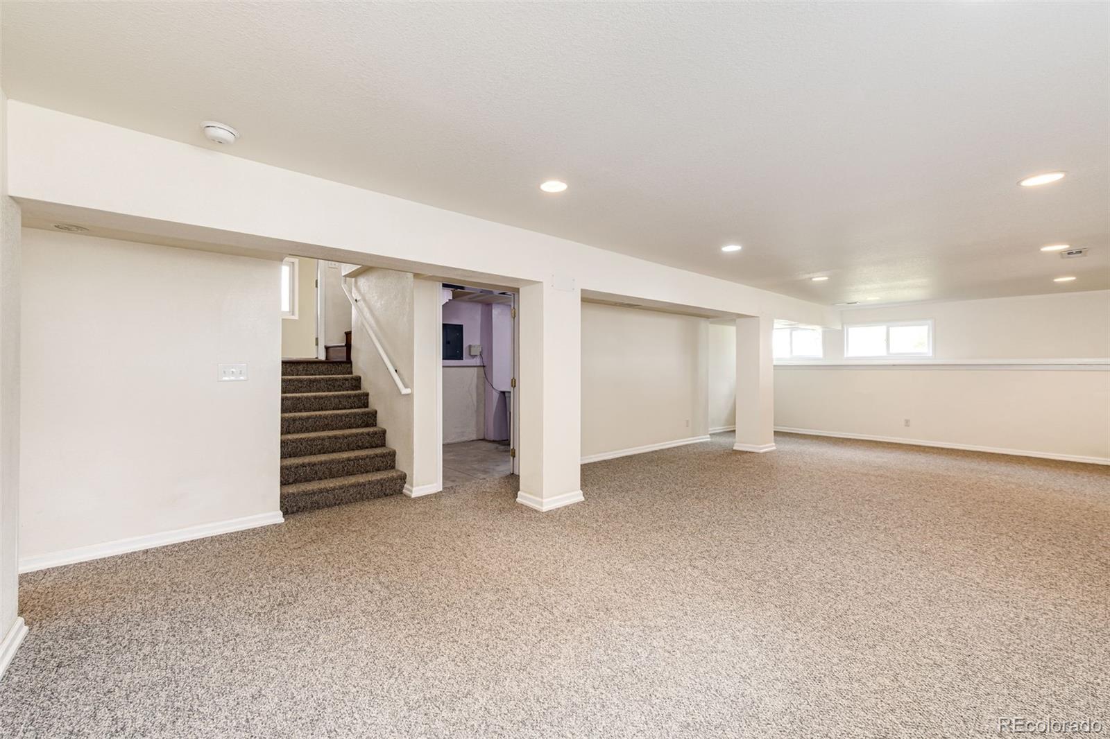 73 N Dutch Valley Road