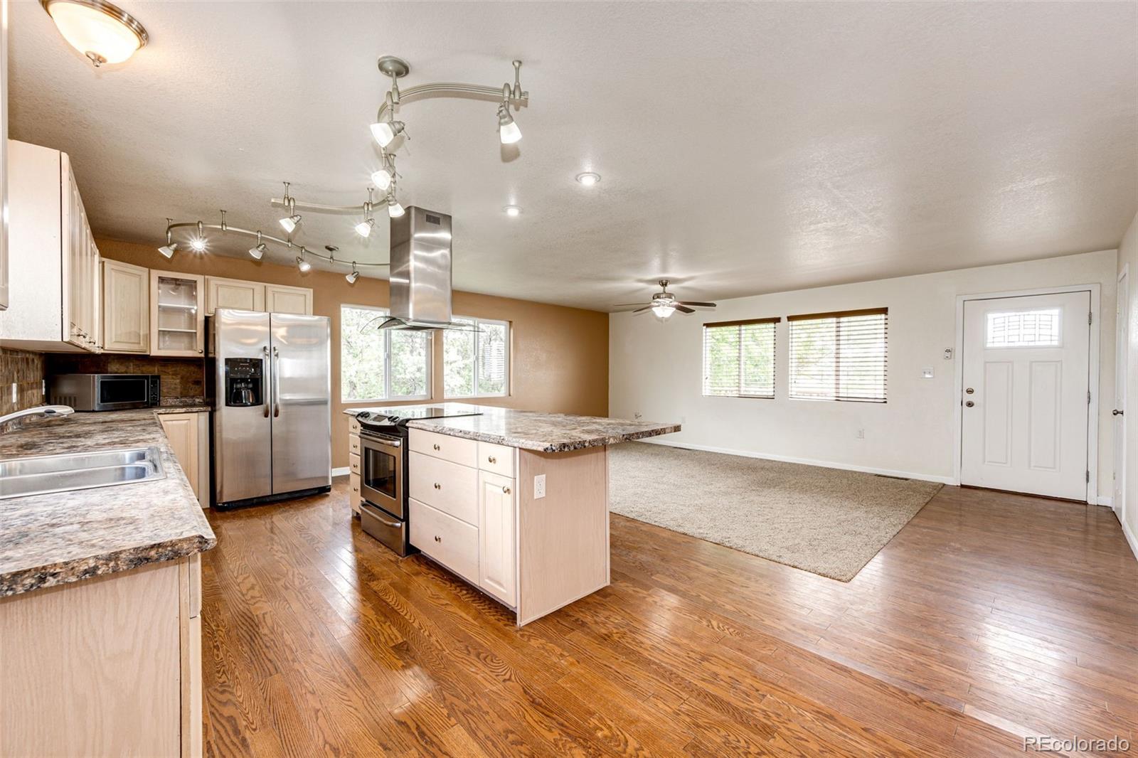 73 N Dutch Valley Road