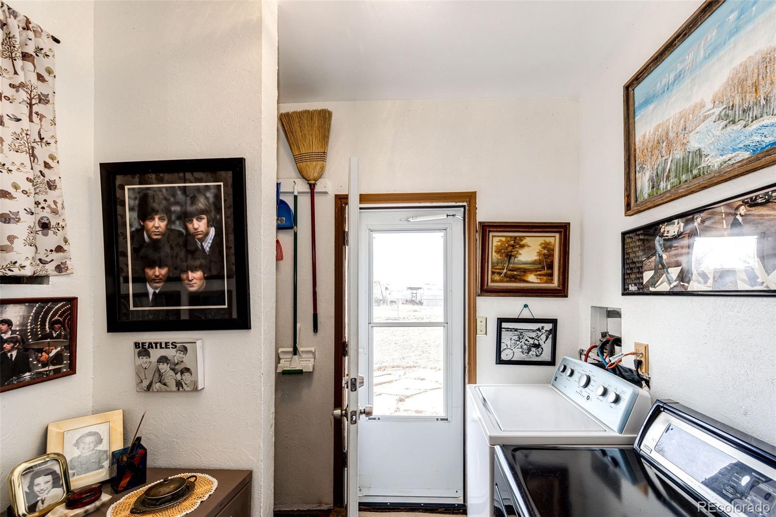 359 S Sherman Street