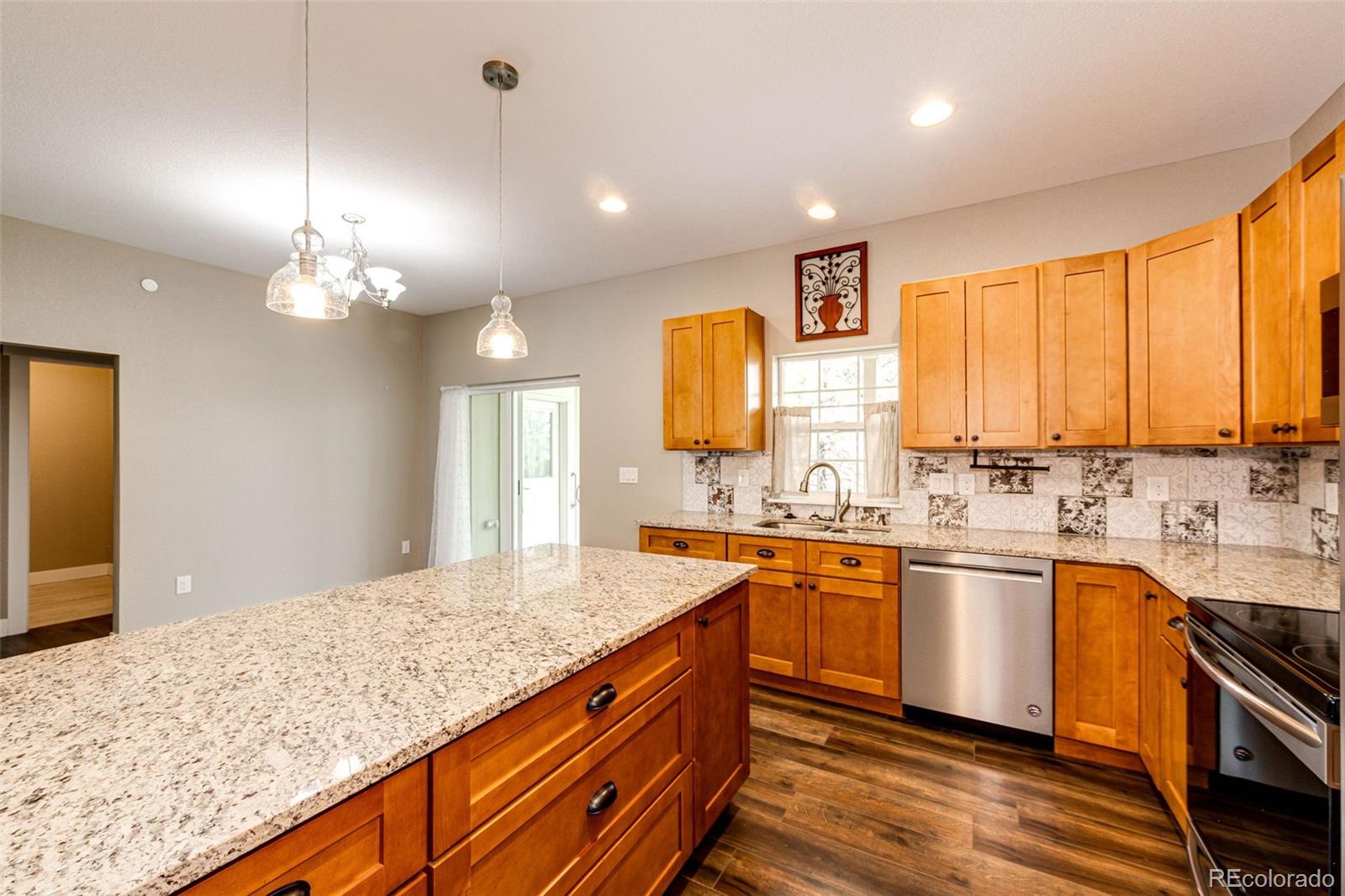 8375 Strasburg Road