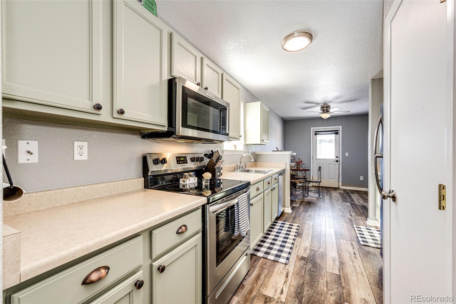 2891 Rose Hill Street