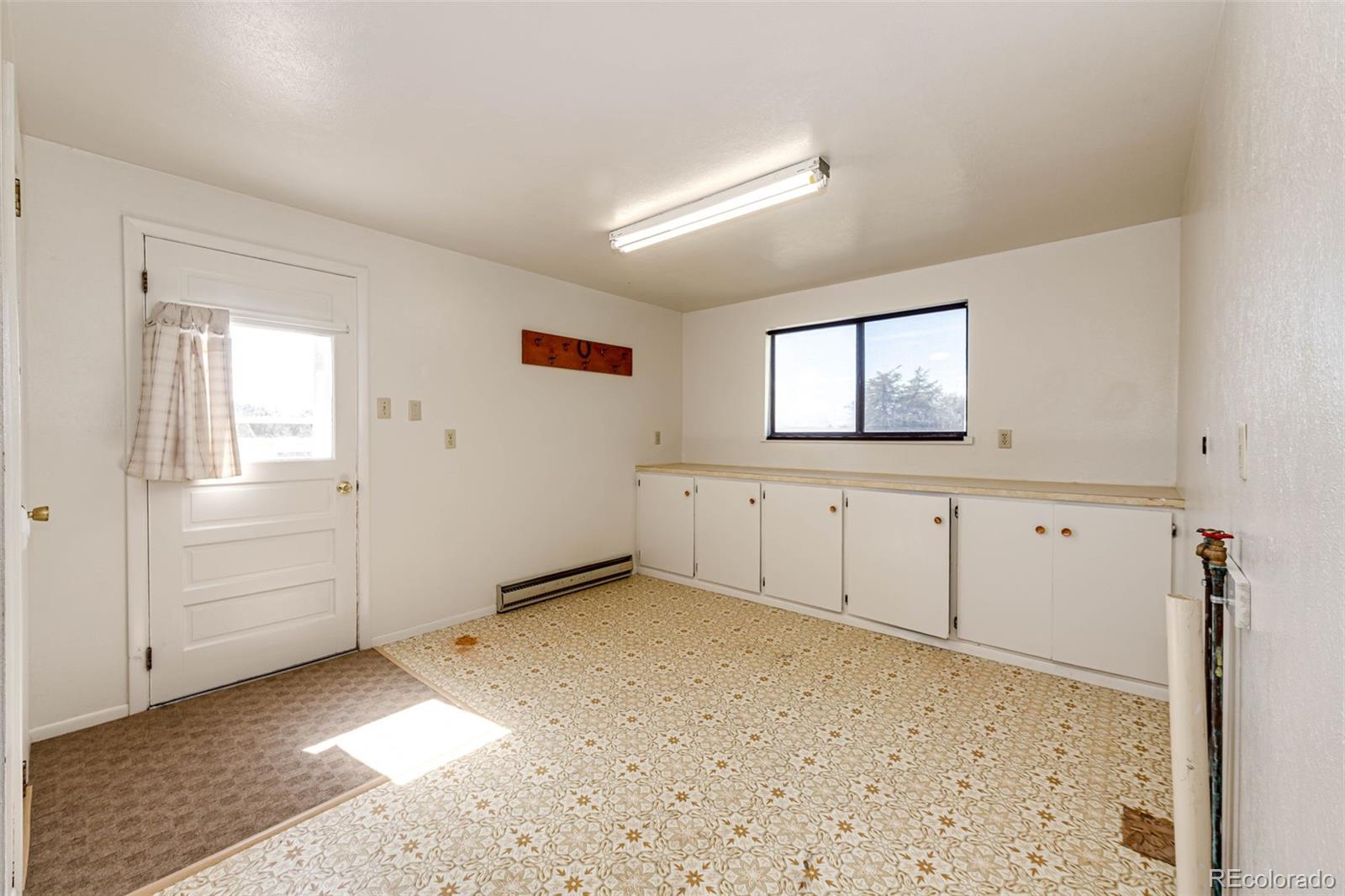 8475 Strasburg Road