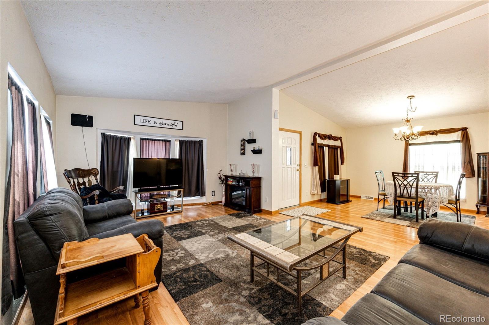 318 Cherokee Place