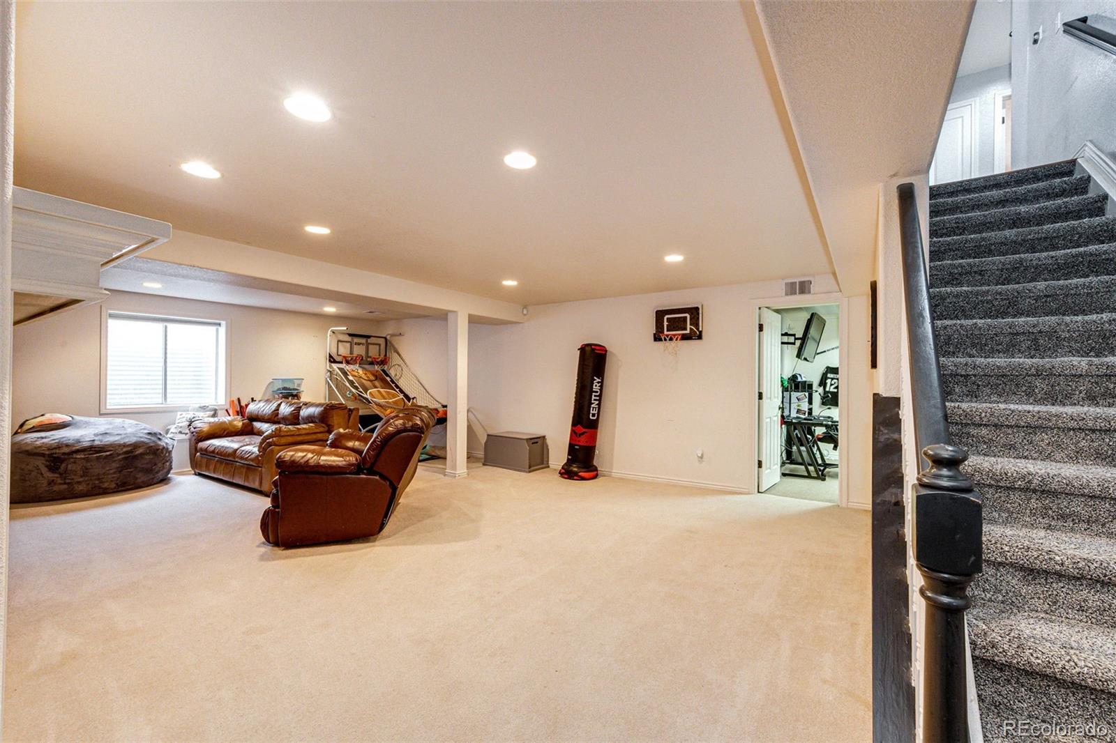 825 Cherokee Street
