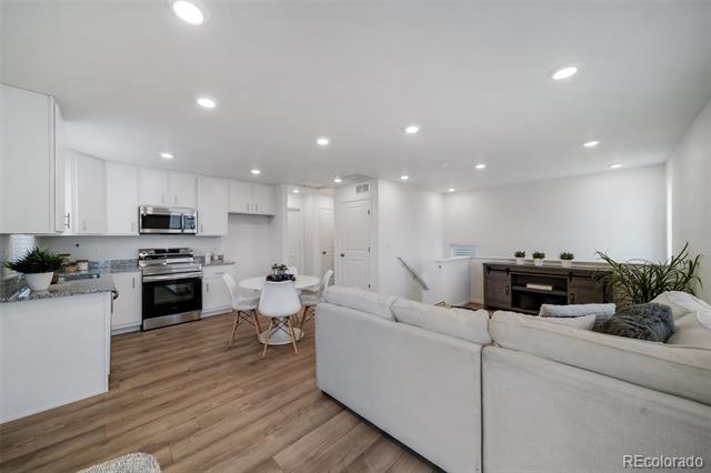46530 Avery Lane
