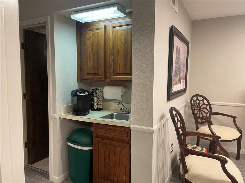 2955 RIDGELAKE Drive 208