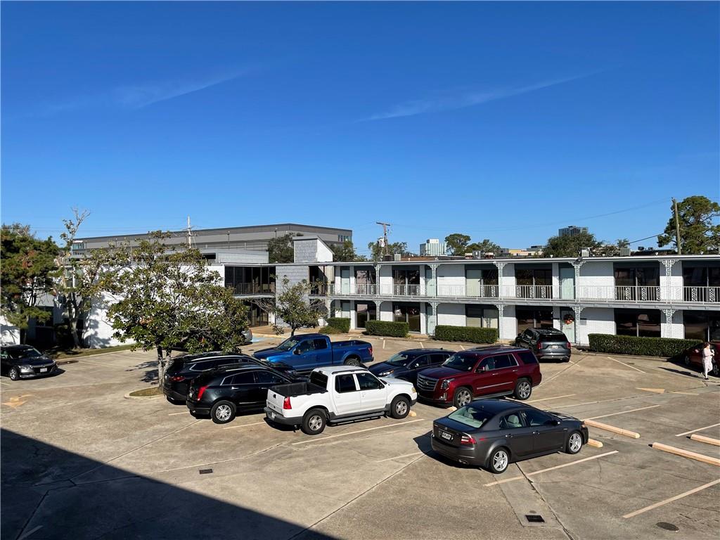2955 RIDGELAKE Drive 208