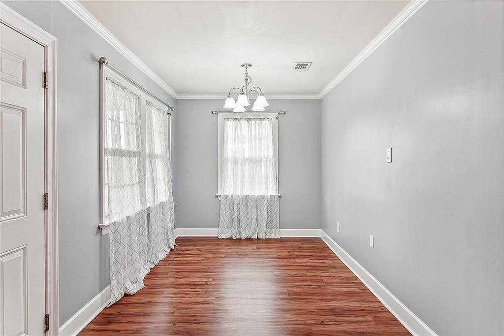 670 VICTORY Drive