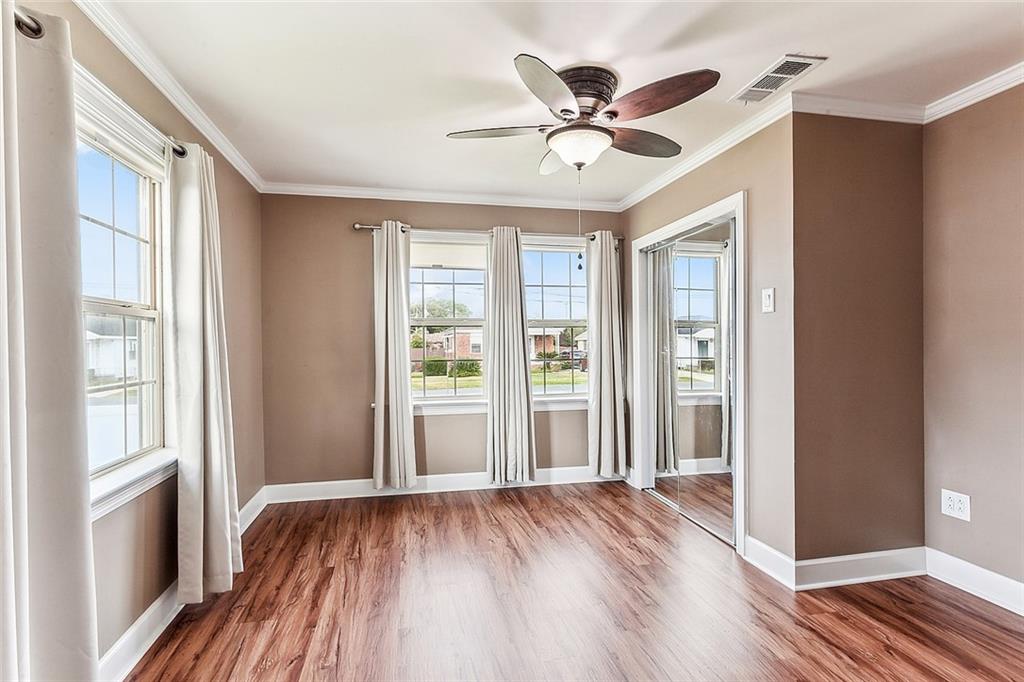 670 VICTORY Drive