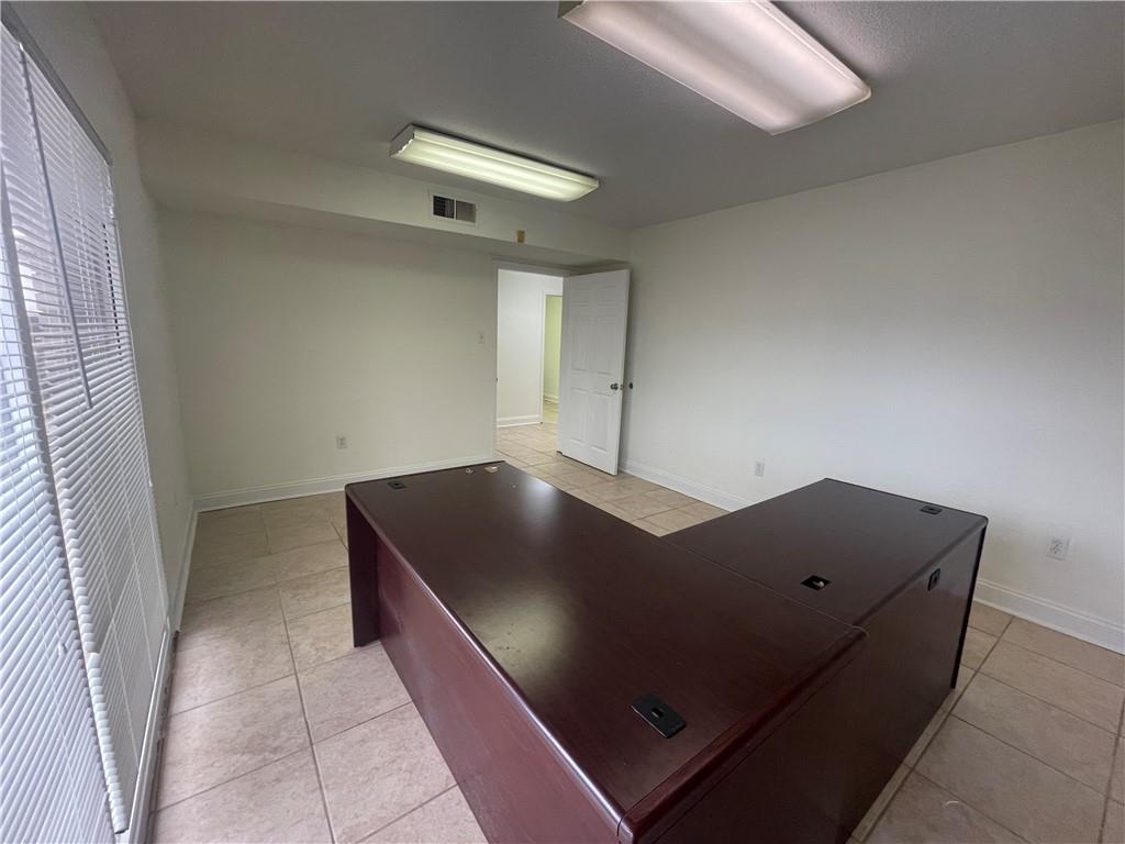 2955 RIDGELAKE Drive 117