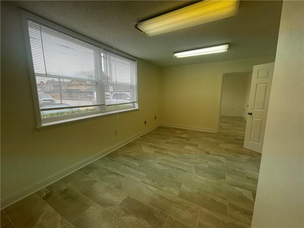 2955 RIDGELAKE Drive 117