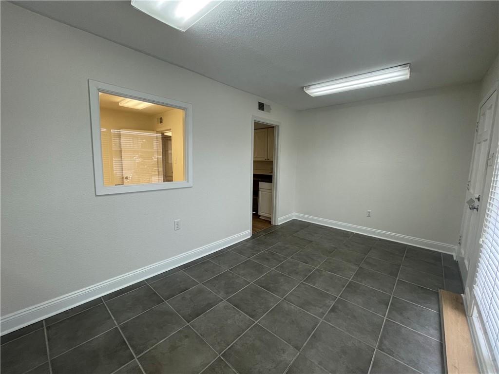 2901 RIDGELAKE Drive 113
