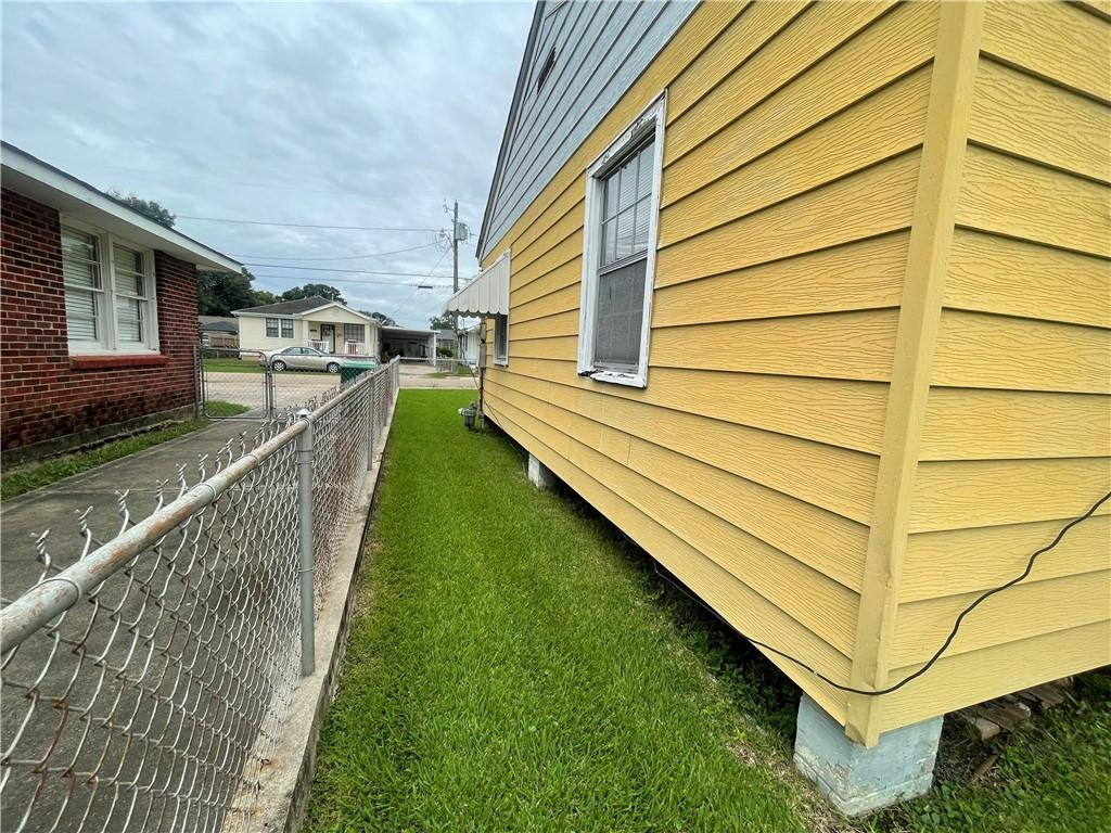 443 YETTA Street