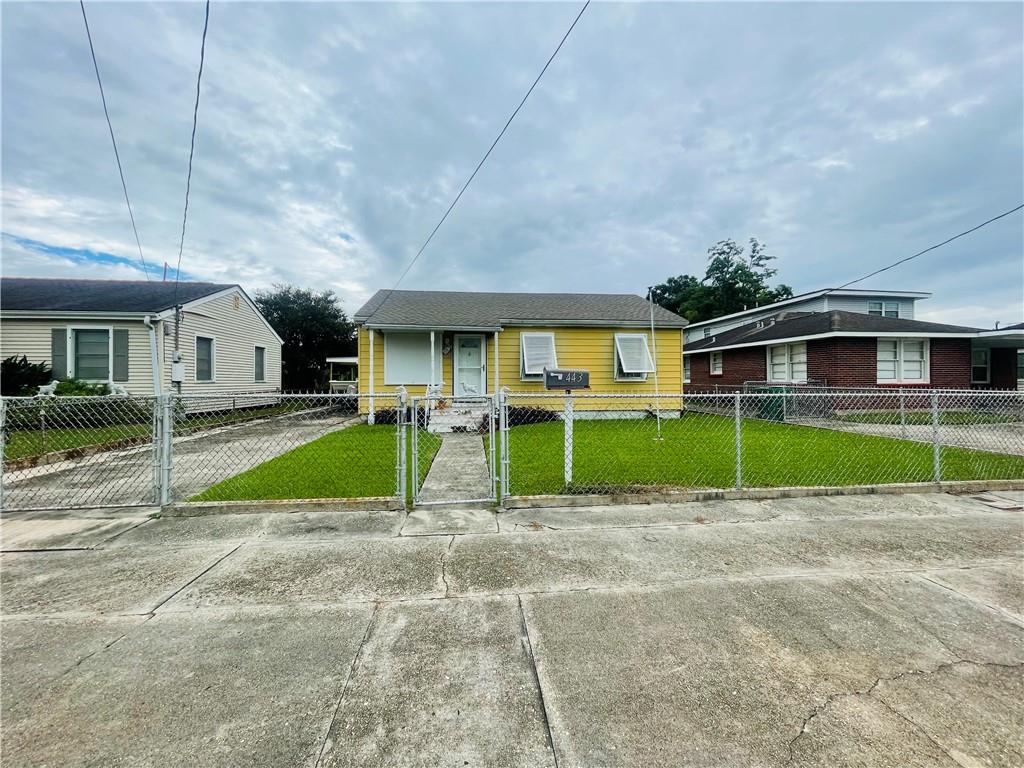 443 YETTA Street