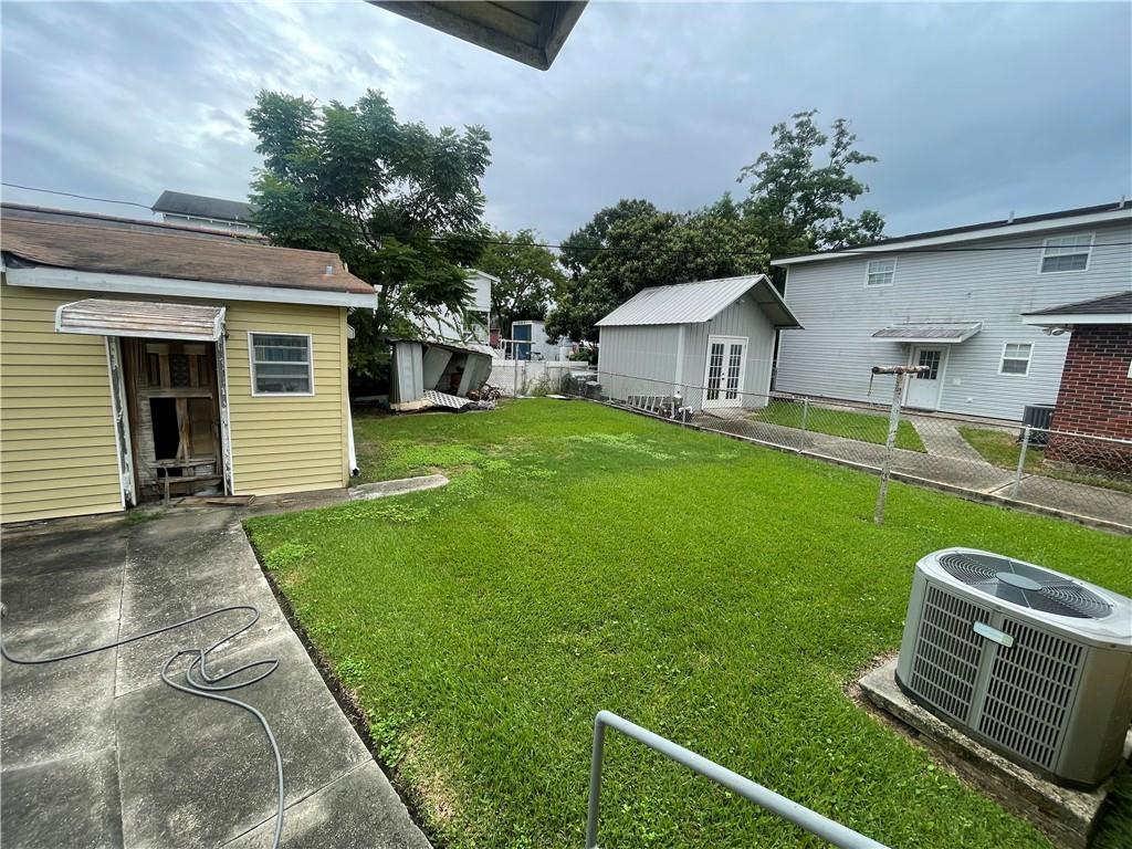 443 YETTA Street
