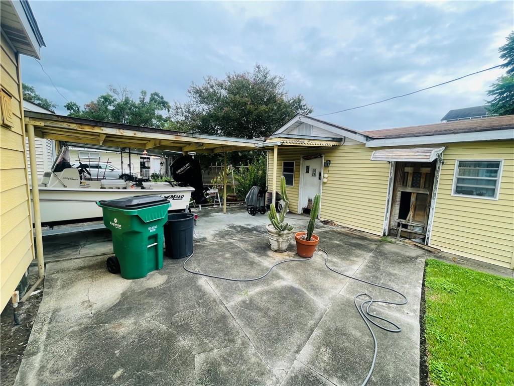 443 YETTA Street
