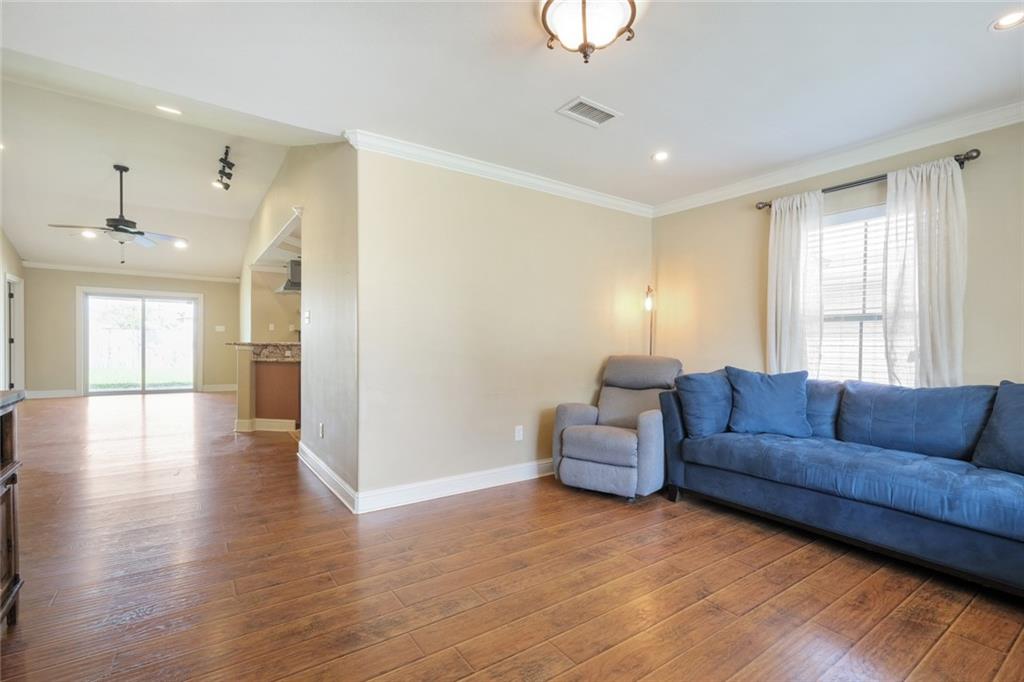636 BEVERLY GARDEN Drive