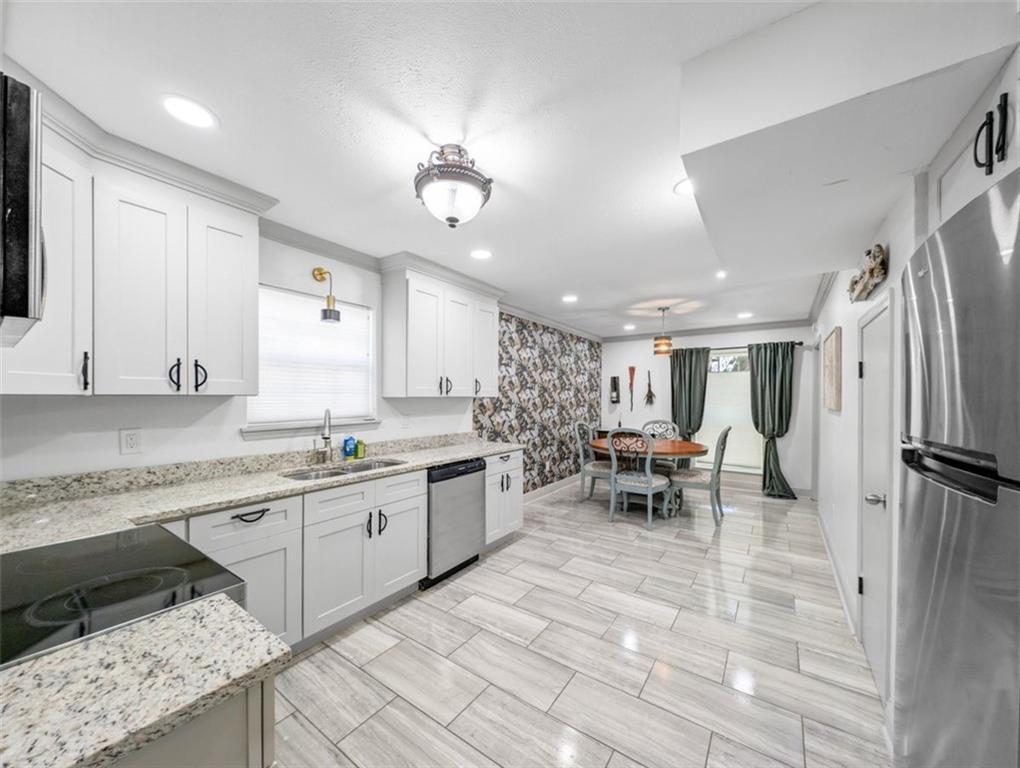 3631 RUE COLETTE Other
