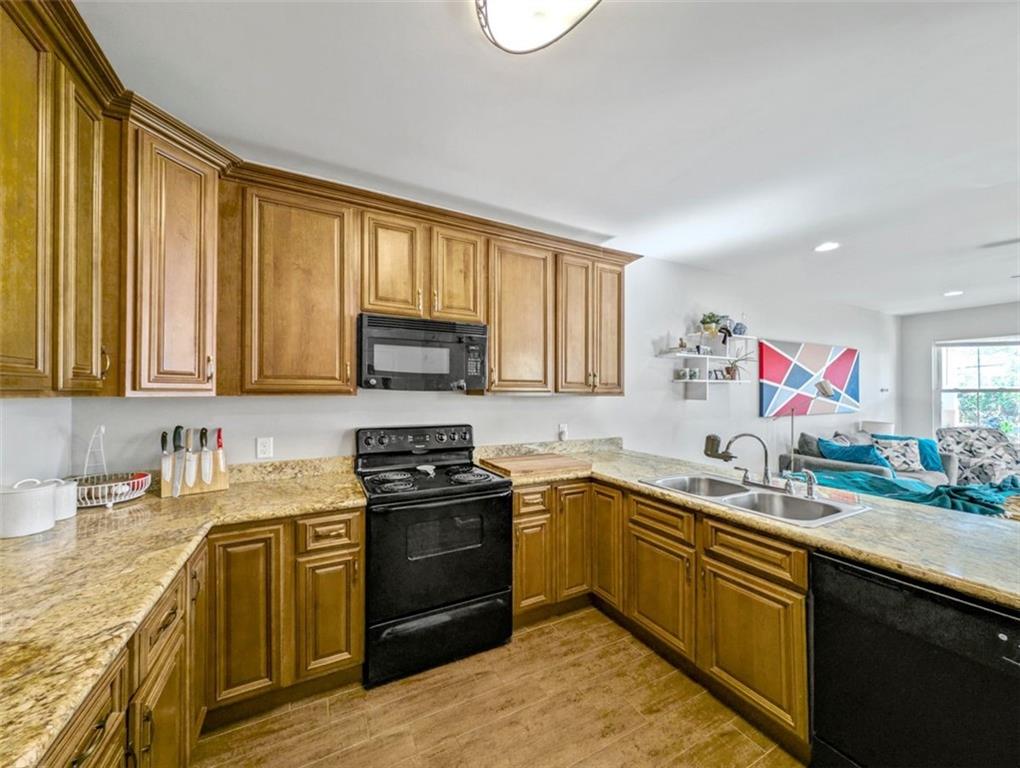 2738 CLEVELAND Avenue