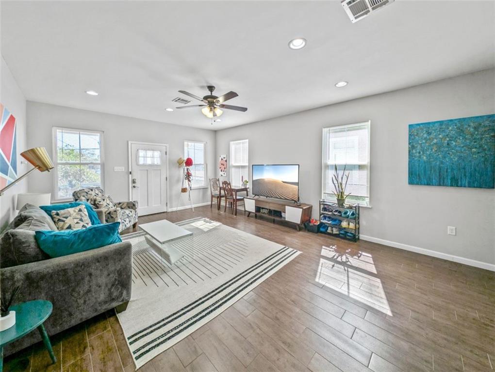 2738 CLEVELAND Avenue