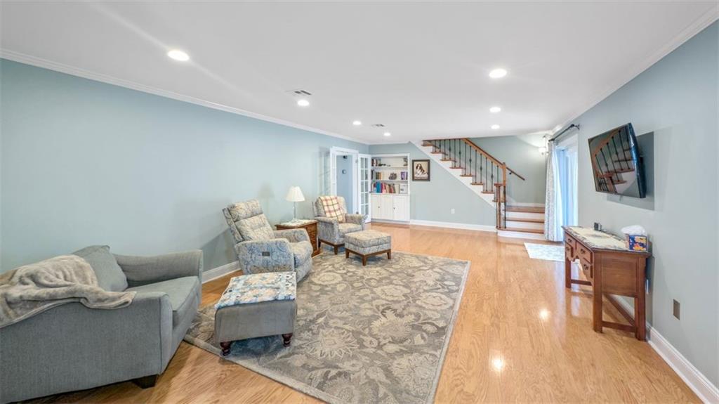 3424 CLIFFORD Drive