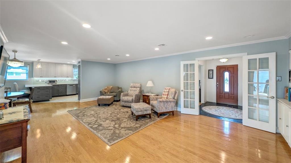 3424 CLIFFORD Drive