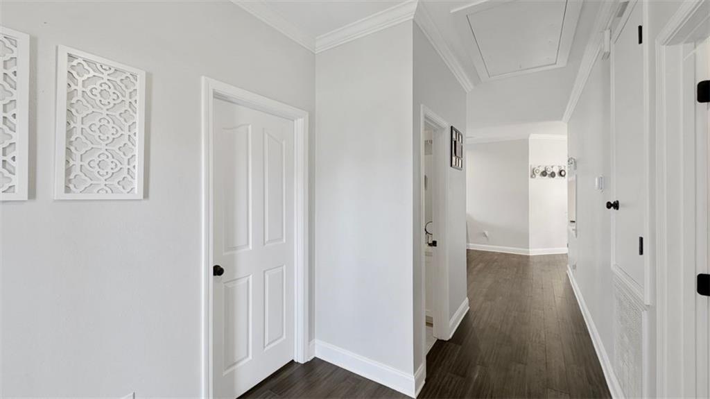 2735 VILLAGE Court