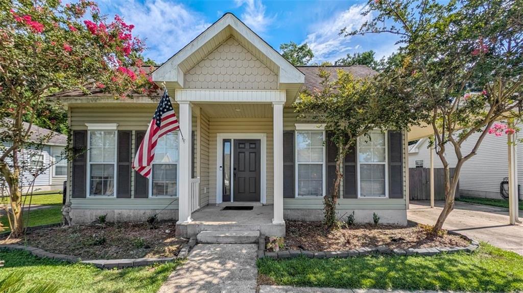 2735 VILLAGE Court