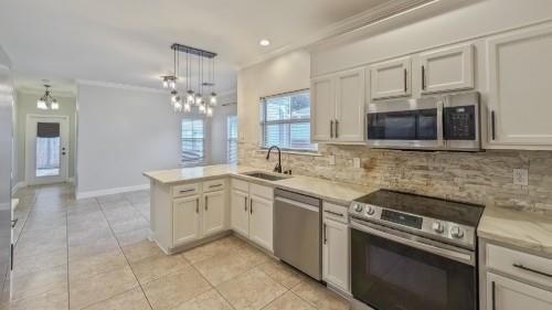 2735 VILLAGE Court