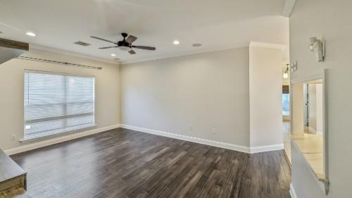 2735 VILLAGE Court