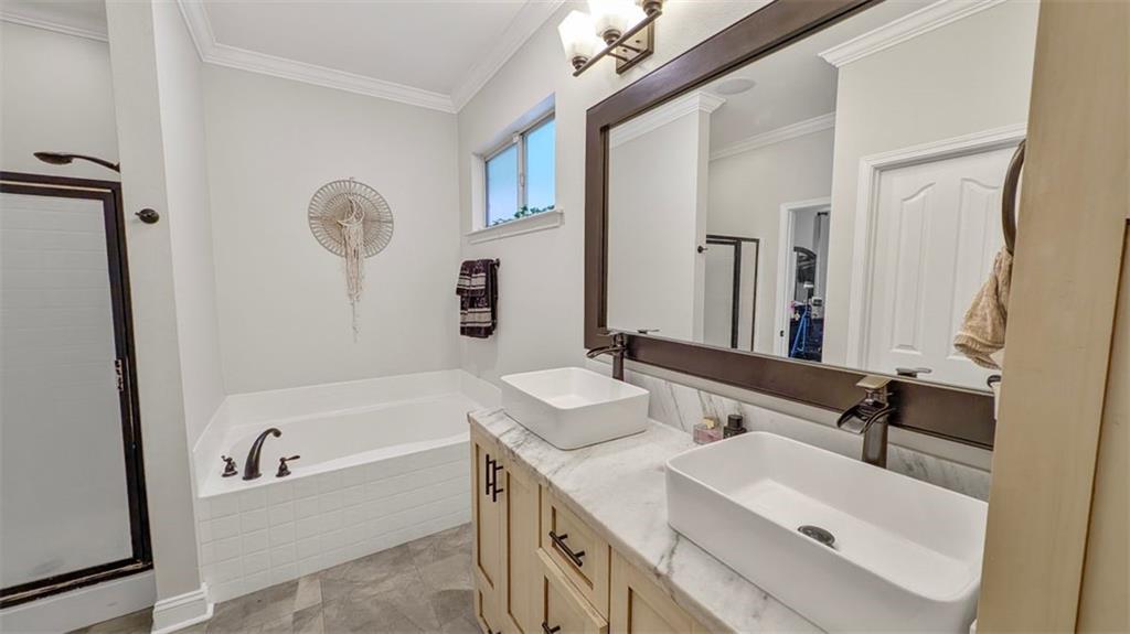 2735 VILLAGE Court