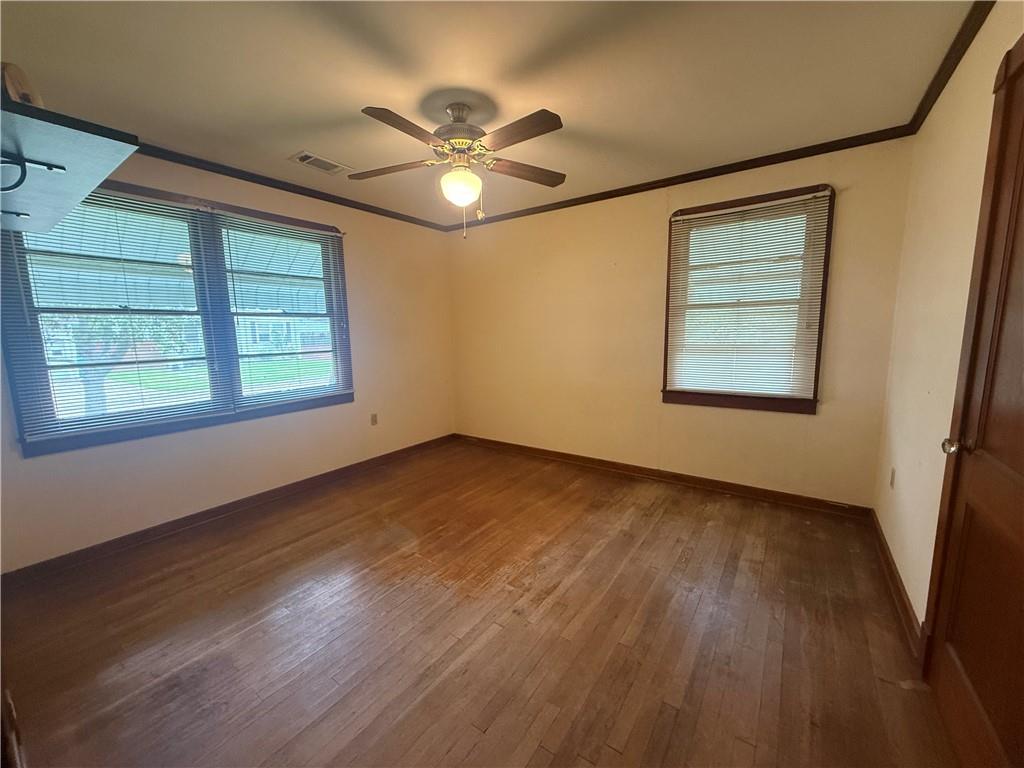304 HARANG Avenue