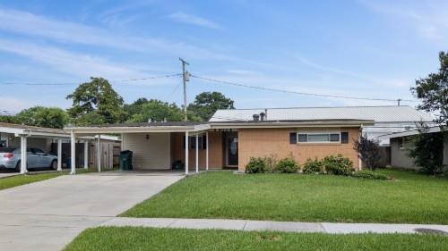 904 LYNNETTE Drive