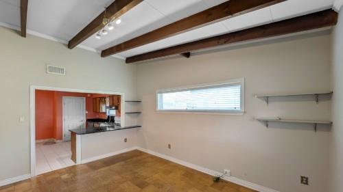 904 LYNNETTE Drive