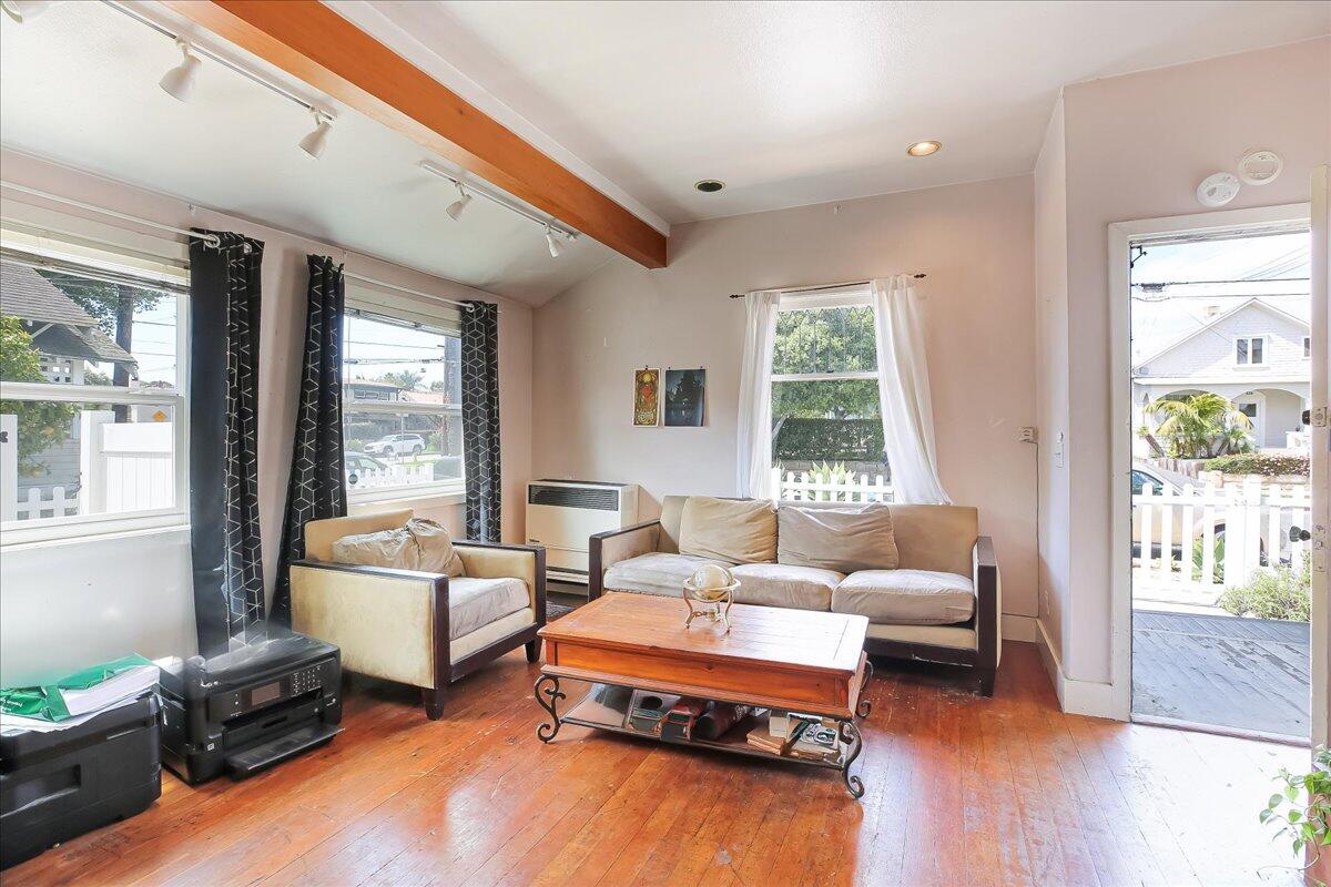 327 W Figueroa Street A & B