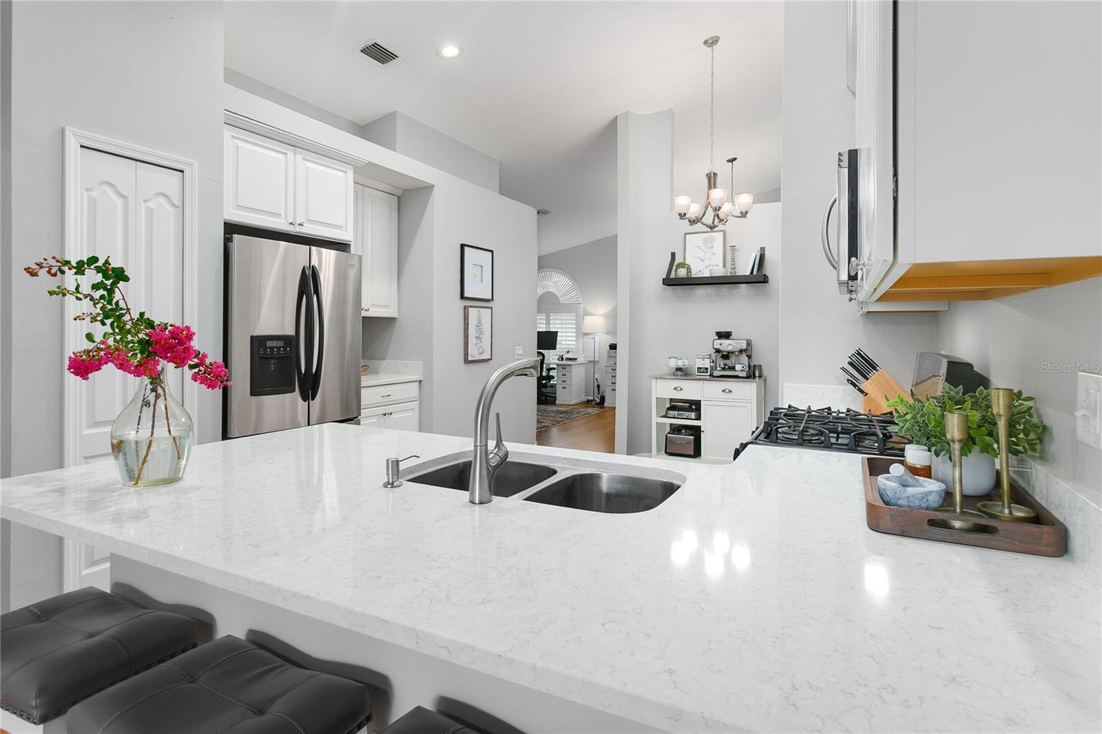8803 SEA ISLAND WAY