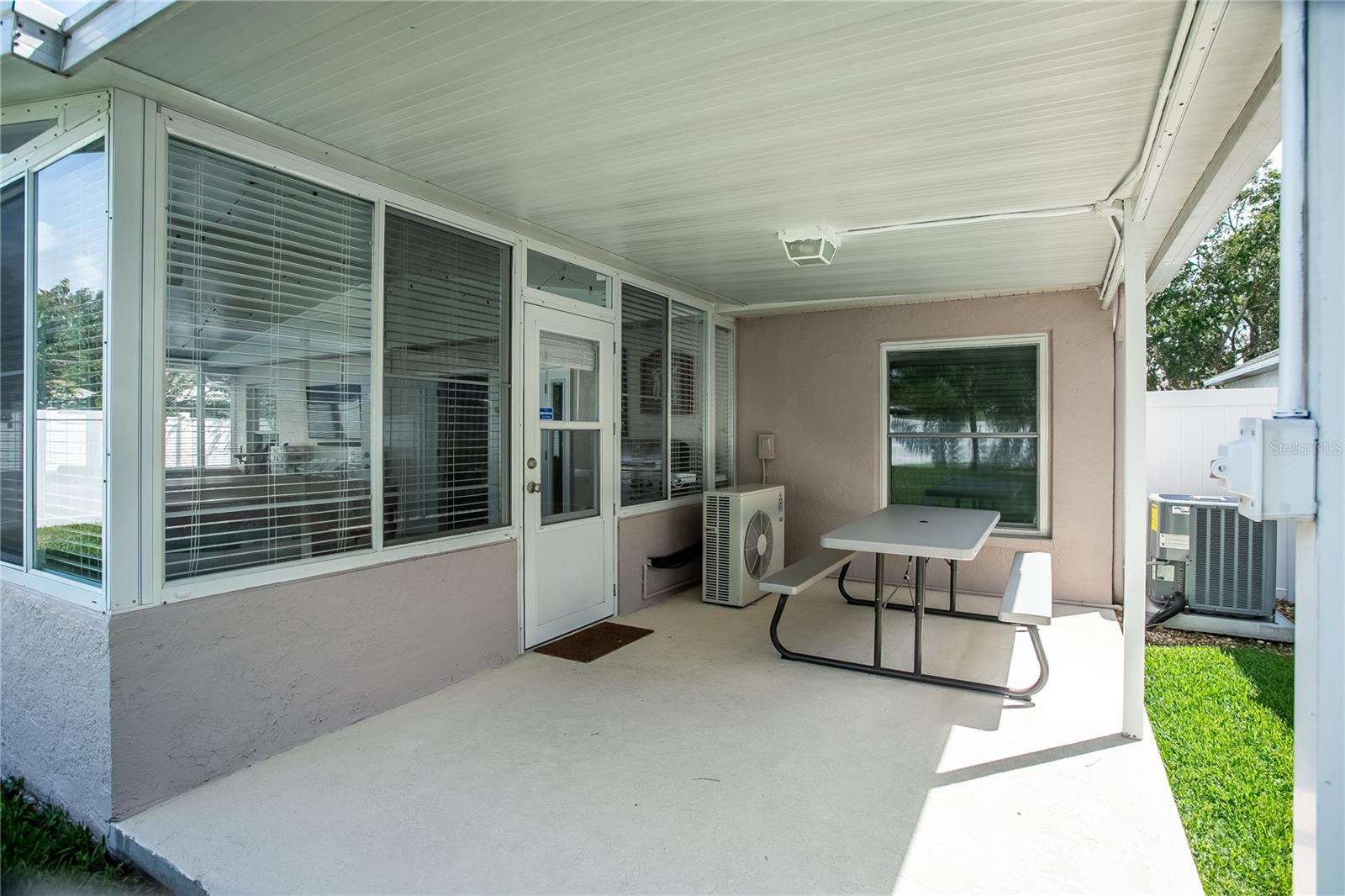 8803 SEA ISLAND WAY