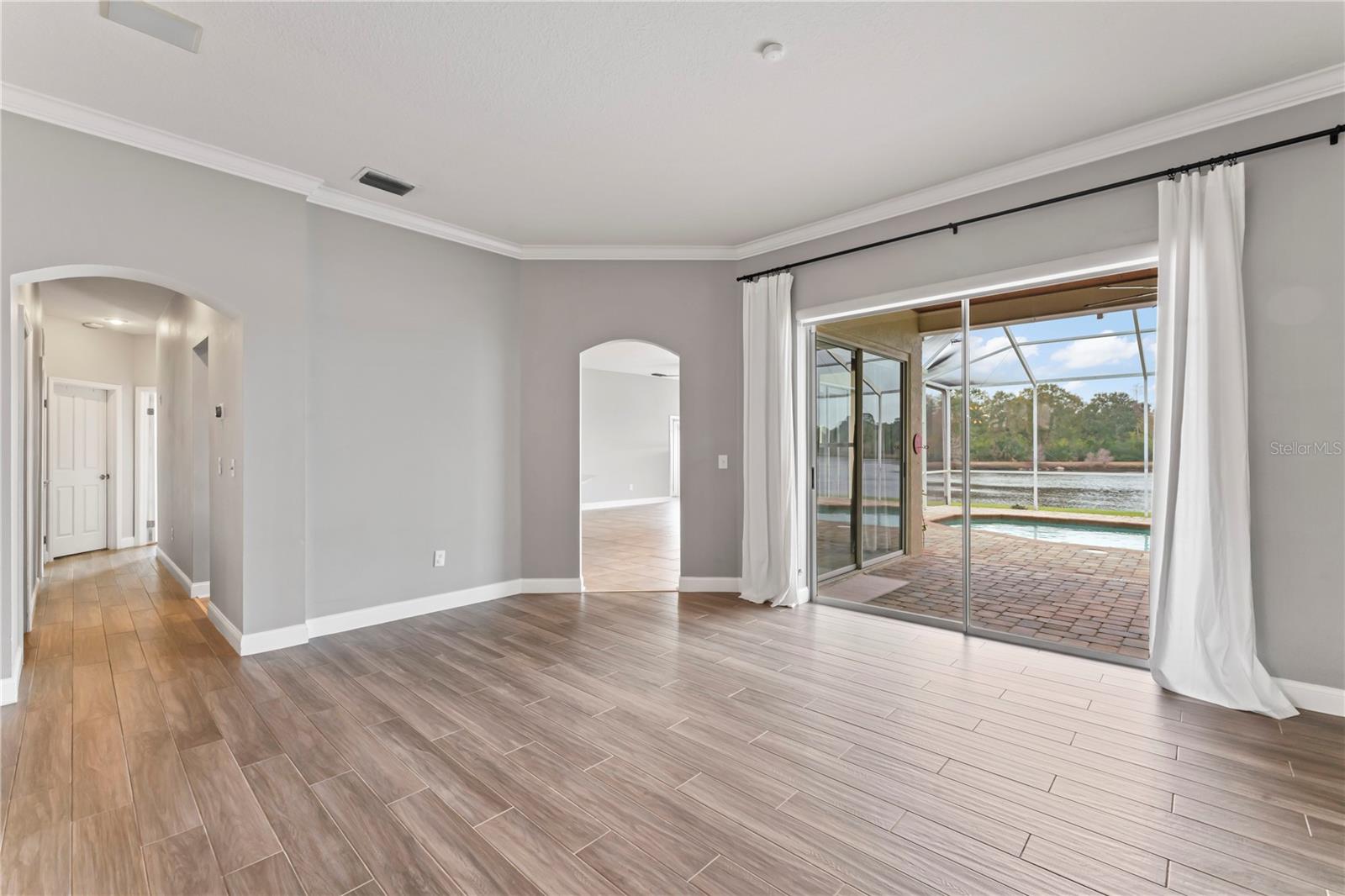 9108 WOODBAY DR