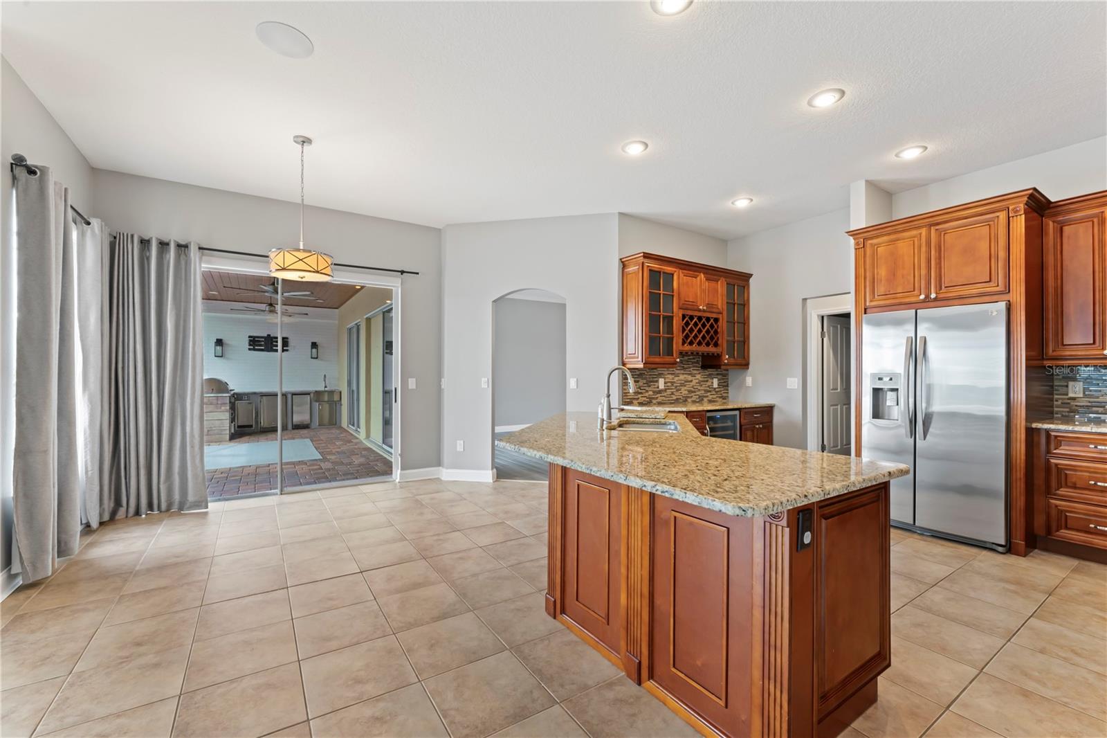 9108 WOODBAY DR