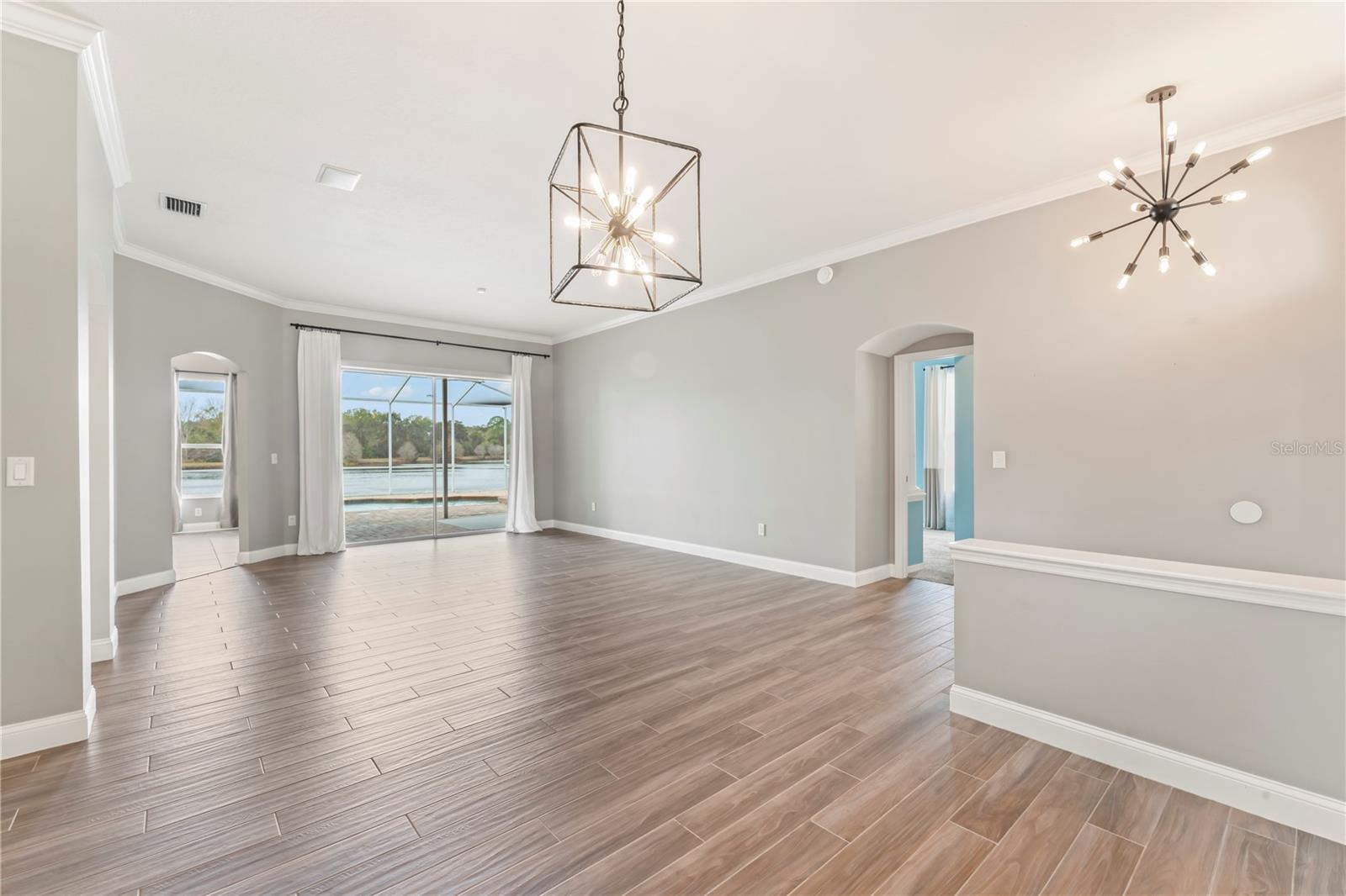 9108 WOODBAY DR