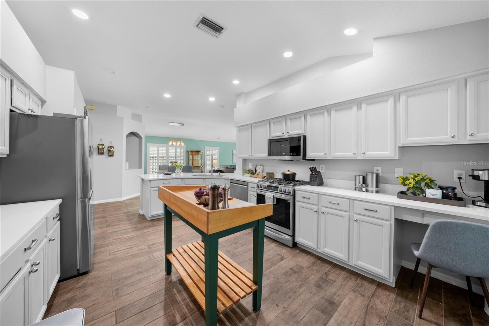 10205 WOODFORD BRIDGE ST