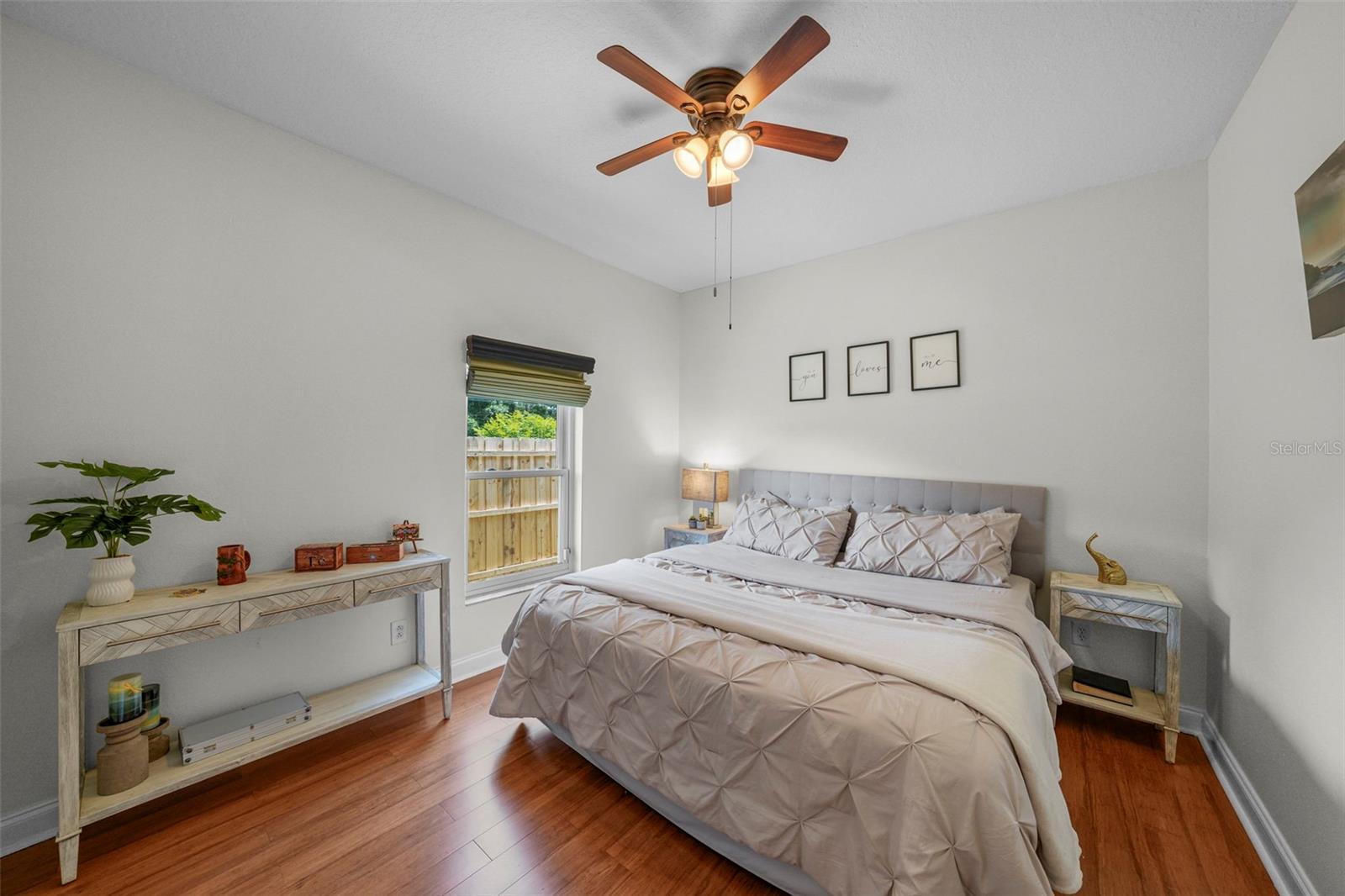 1885 PALM DR